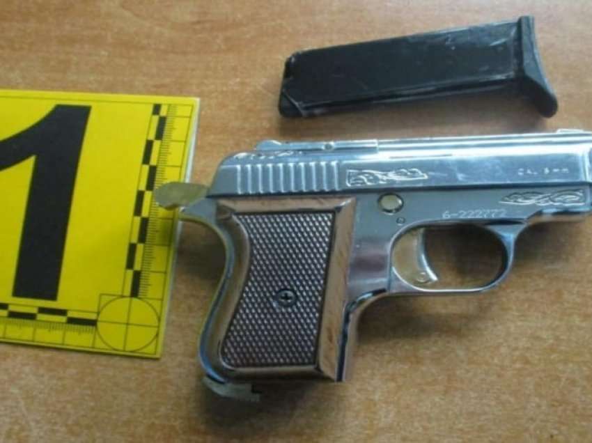 Policia sekuestron armë në katër lokacione të ndryshme në Prishtinë