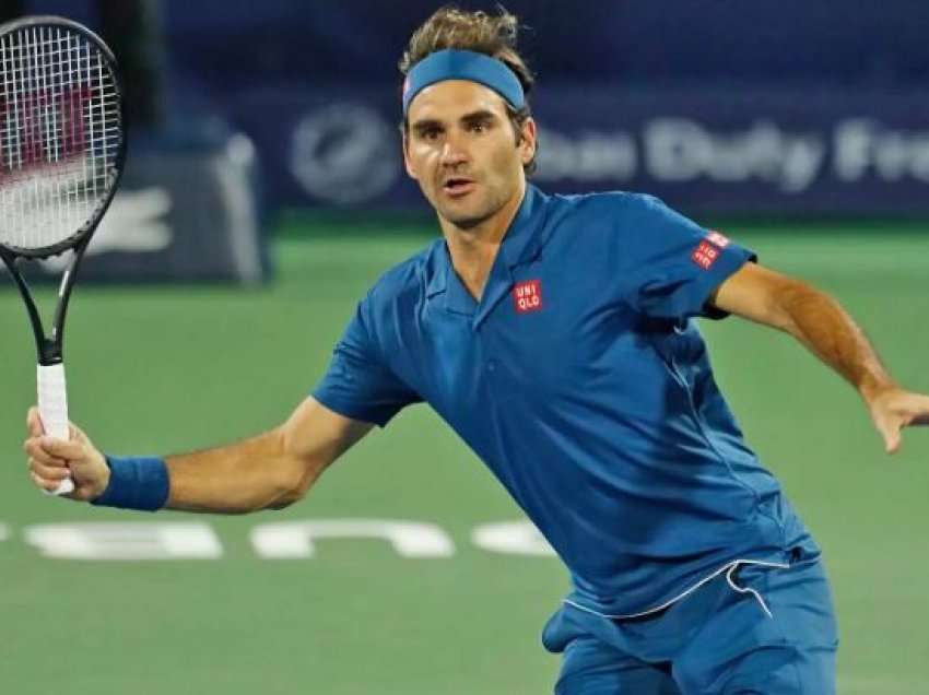 Federer mbledh yjet e tenisit në turneun e lamtumirës