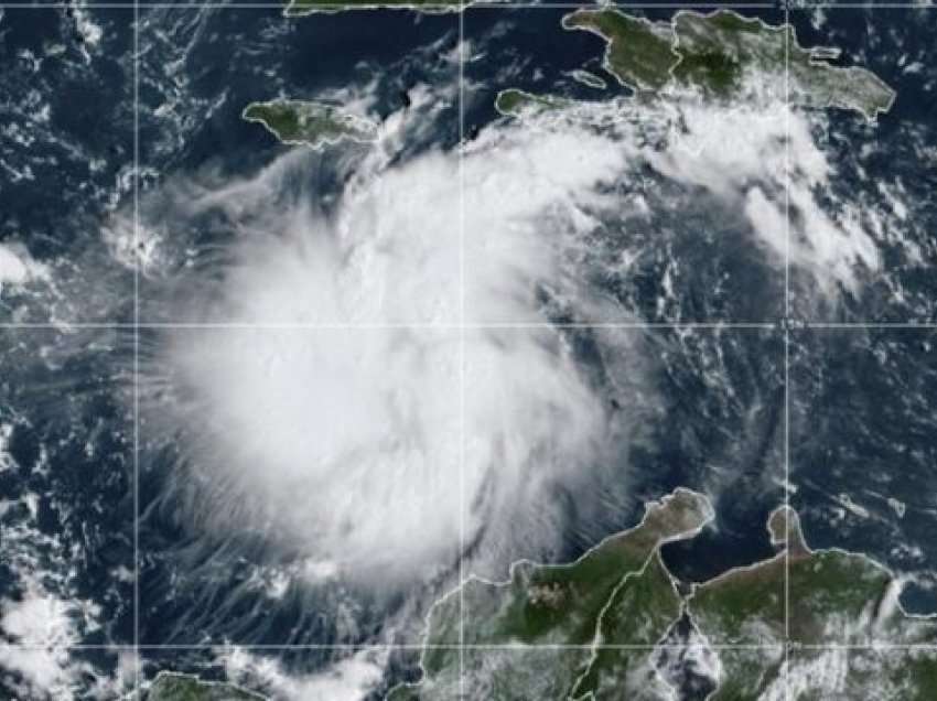 Shpallet gjendja e jashtëzakonshme, uragani Ian pritet ta godasë Floridan, Biden anulon udhëtimin