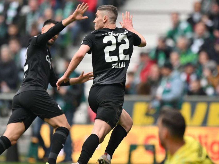 Freiburgu fitoi me përmbysje ndaj Werder Bremenit