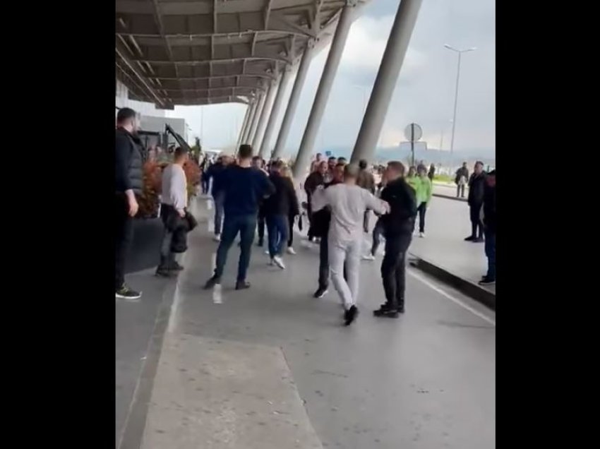 Rrahje në aeroport: Lëndohen dy persona, shtatë të tjerë shoqërohen në polici