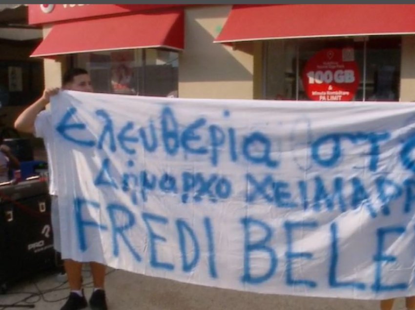 “Lironi Fredi Belerin”, përfundon protesta në Himarë, në tubim edhe kryebashkiakët grekë