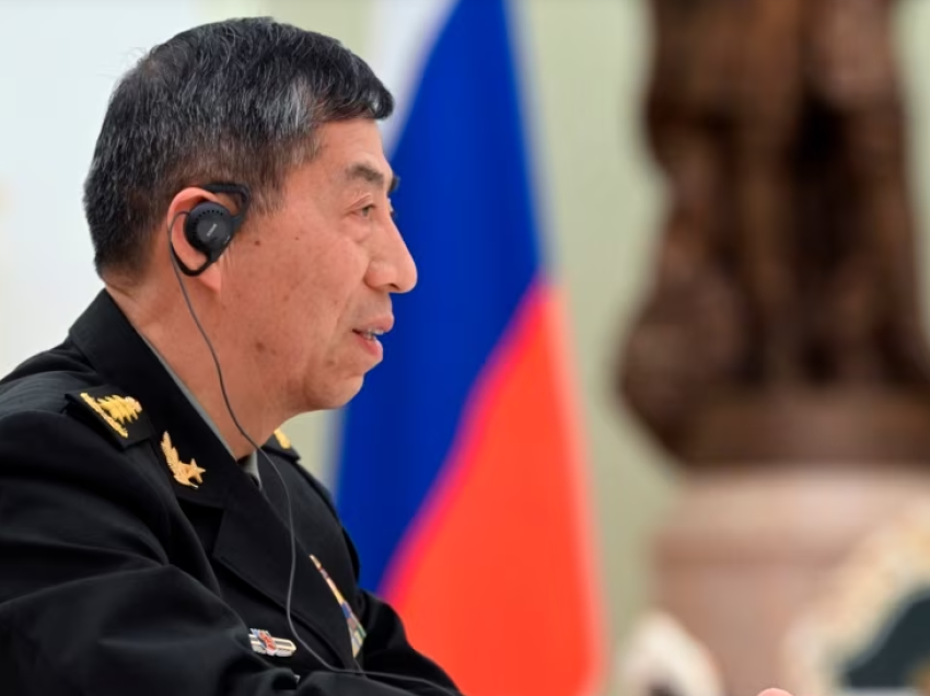 Ministri kinez i mbrojtjes viziton Rusinë dhe Bjellorusinë