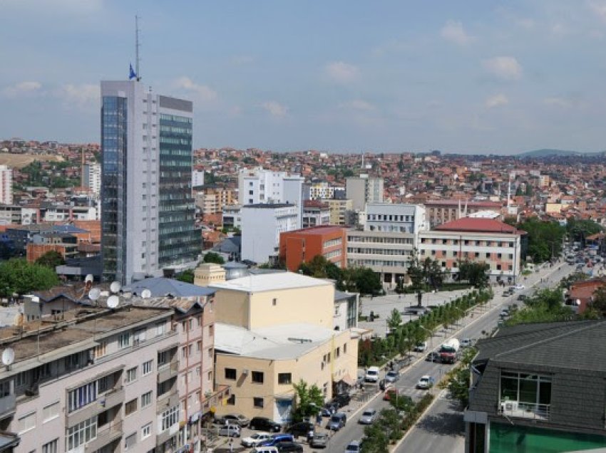 “Gjilani trefish më shumë buxhet sesa kryeqyteti”, ankohen kryetarët e Prishtinës, Obiliqit e Lipjanit