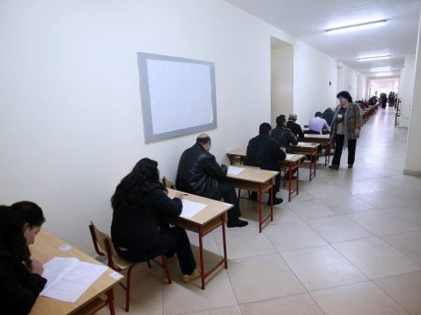 Nagavci: Në qershor nis testimi i mësimdhënësve për pagë më të lartë