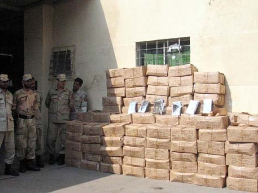 Forcat pakistaneze kundër narkotikëve kapin mbi 2.000 kg drogë