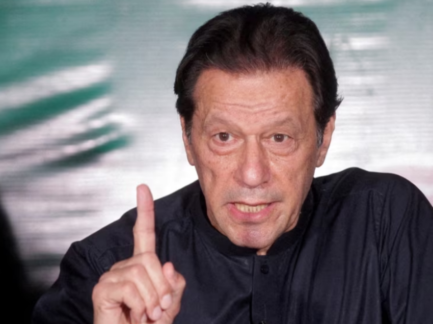 Pakistan, ish kryeministri Khan nuk lejohet të kandidojë në zgjedhjet e vitit 2024