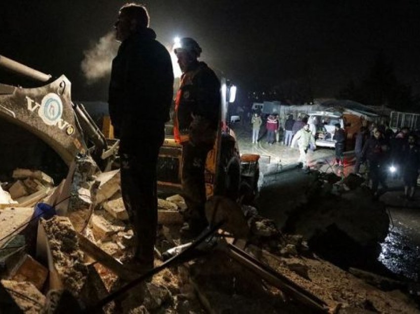 Sizmologu jep detaje për tërmetin në Turqi: Zgjati 100 sekonda