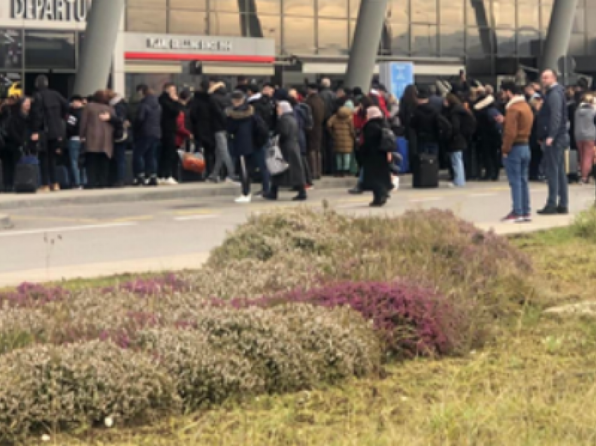 Kërcënimi me bombë në aeroportin e Prishtinës – alarm i rrejshëm