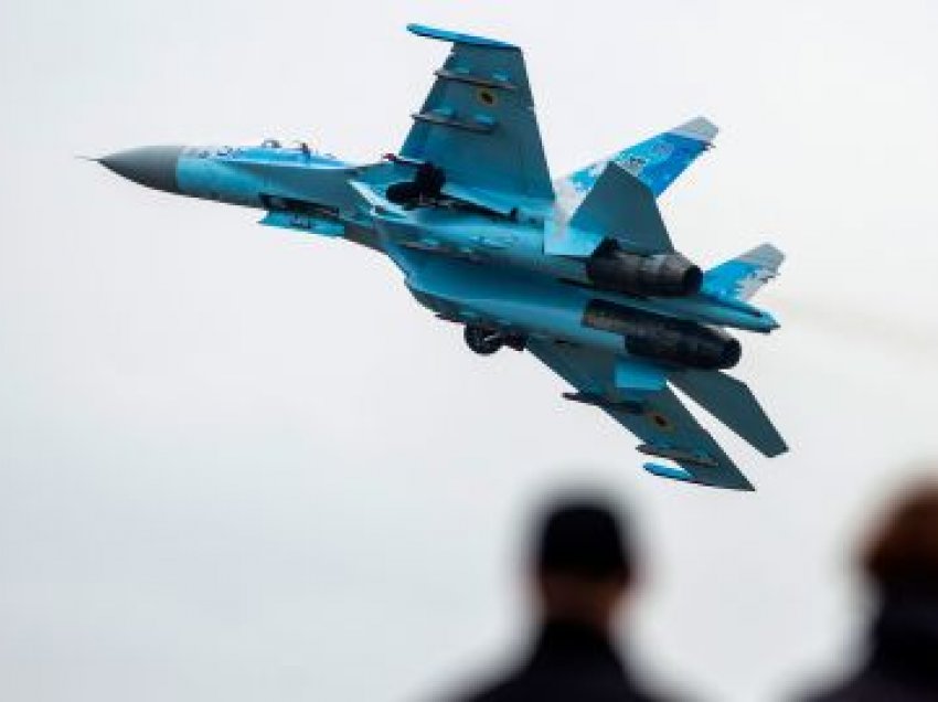Kremlini thotë se ukrainasit do të vuajnë nëse Perëndimi dërgon avionë luftarakë