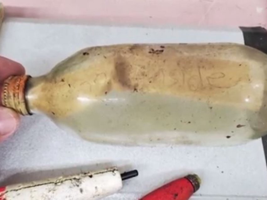 Mesazhi në shishe u gjet në lum pas 39 vjetësh