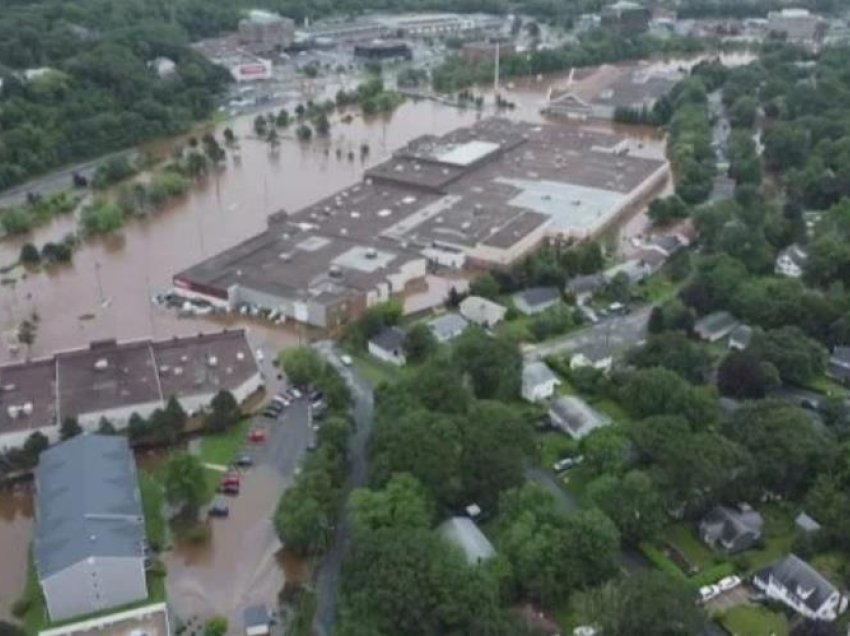 Mot i keq në Kanada, pamjet me dron tregojnë përmbytjet
