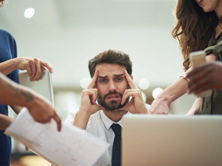 5 shenja se jeni i stresuar shkaku i punës