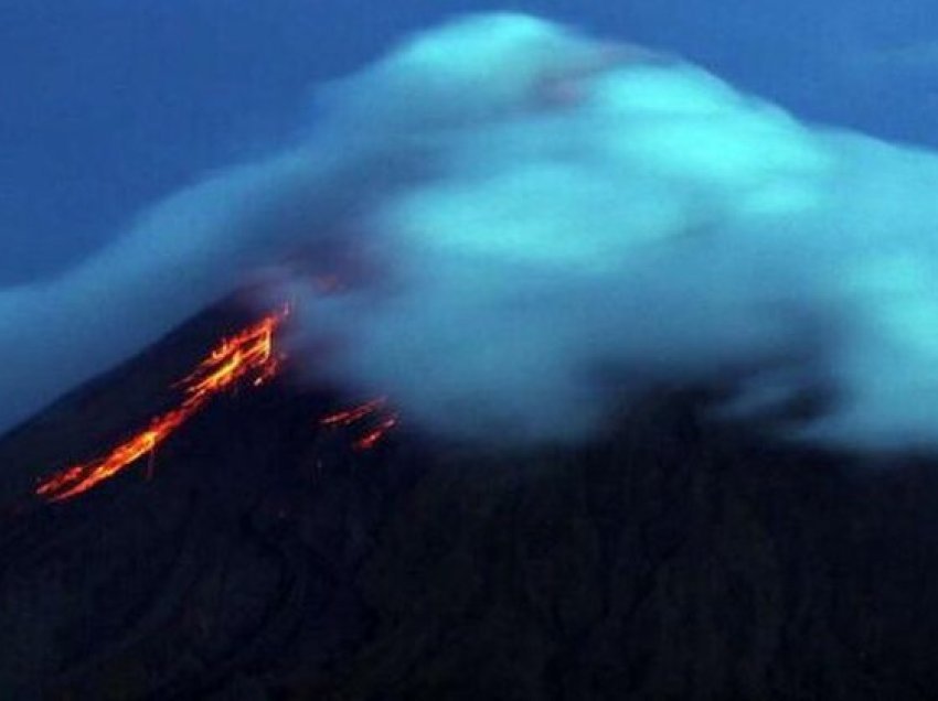 Shpërthen vullkani më i madh aktiv në botë