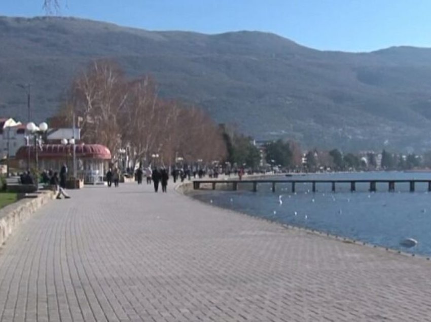 Në Ohër uji është shtrenjtuar për 15%, banorët të zemëruar