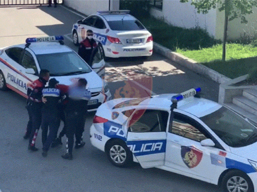 Dhunoi të ëmën, arrestohet 37-vjeçari në Vlorë