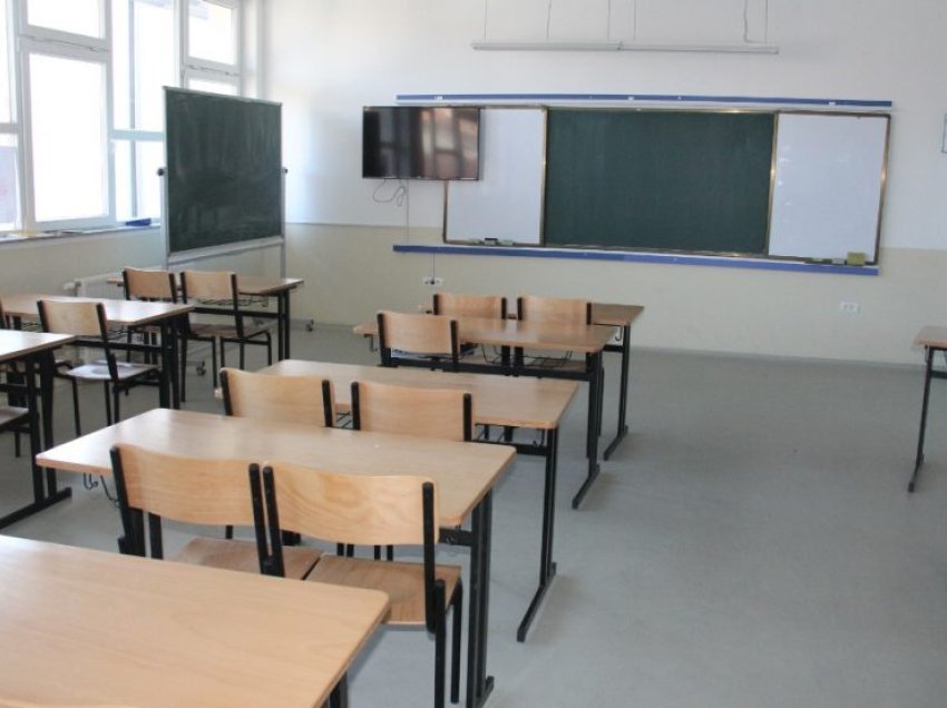 Shkolla ku vijonte mësimet 5-vjeçari që humbi jetën mbrëmë në Pejë njofton se nesër nuk do të mbajë mësim