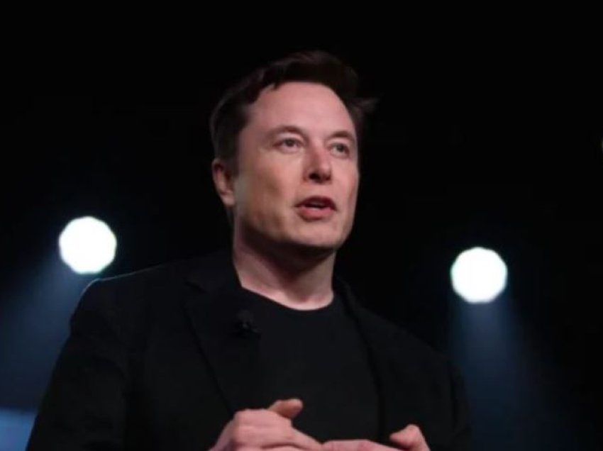 Elon Musk planifikon të ulë çmimet e makinave Tesla