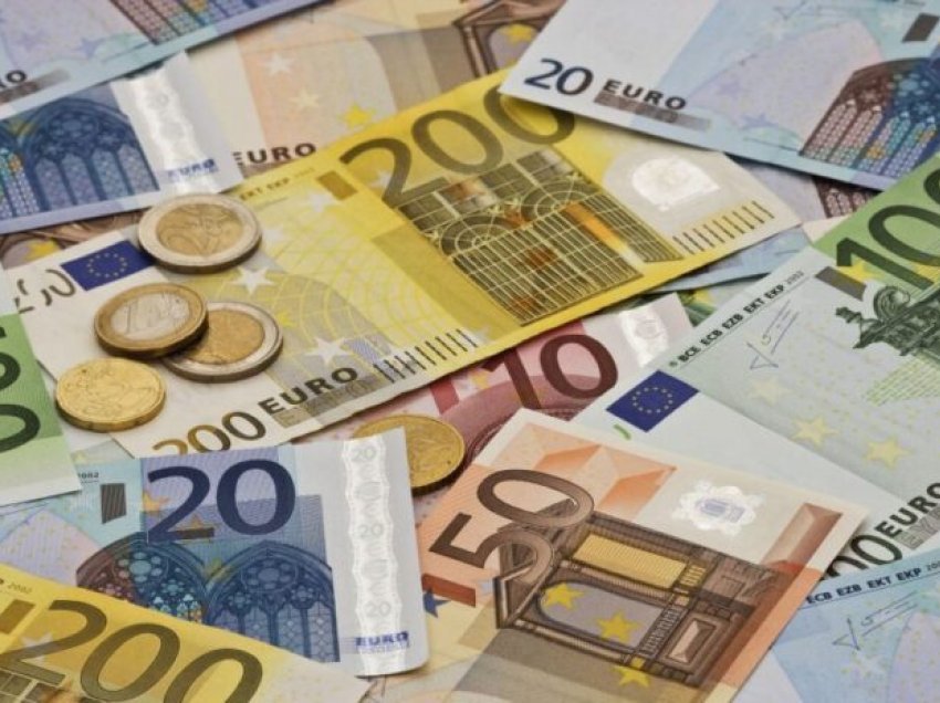 500 euro gjobë vetëm për vonesa, APK-ja i bën thirrje zyrtarëve publik për deklarim të pasurisë
