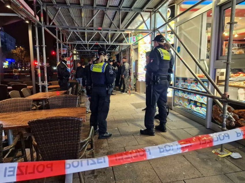 Hapën zjarr dhe plagosën një person në një lokal në Hamburg, e pësojnë keq dy të rinjtë shqiptarë