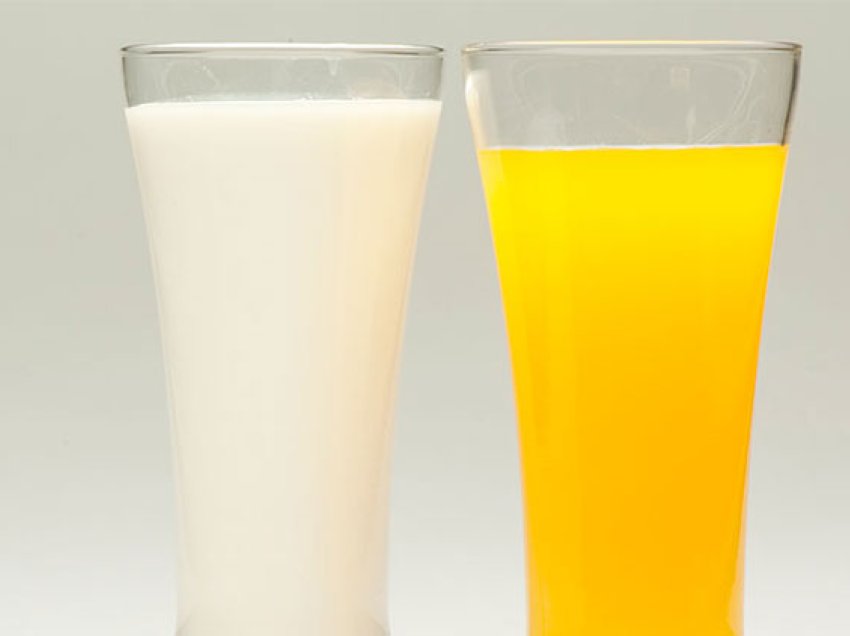 Qumësht apo lëng portokalli, cilin prej tyre duhet të pini gjatë paradites?