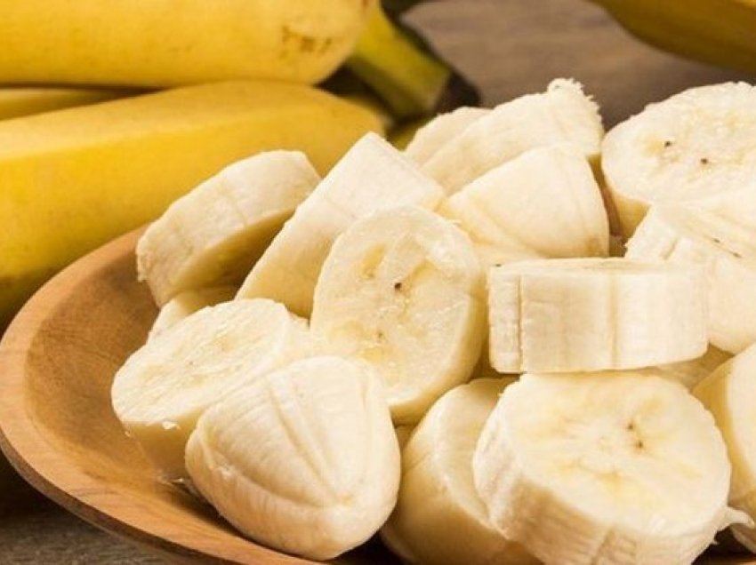 Zbuloni ndryshimin që i ndodh trupit nëse konsumoni dy banane çdo ditë