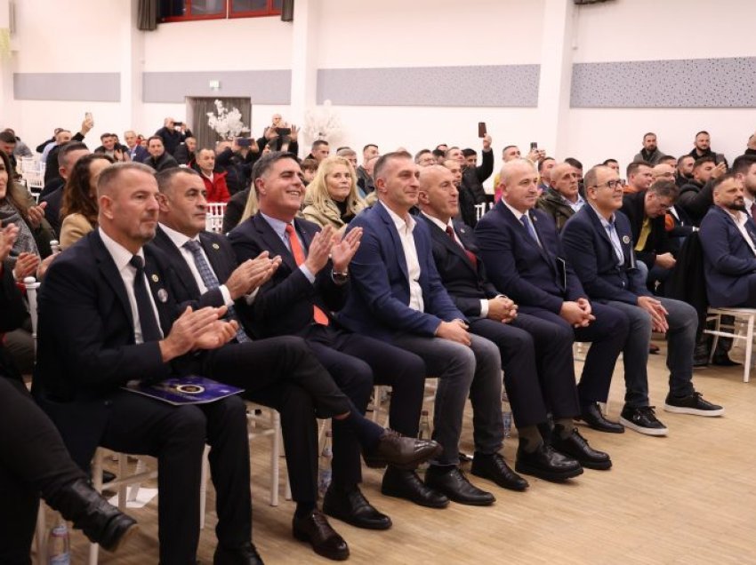 Haradinaj pritet nga strukturat e AAK-së në Gjermani, njofton për formimin e nëndegëve të reja dhe anëtarësimin e dhjetëra të rinjve