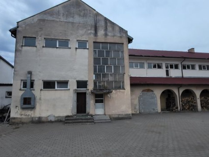 Shkolla fillore “Lidhja e Prizrenit” në Deçan në kushte katastrofale, kërkohet renovimi urgjent i objektit