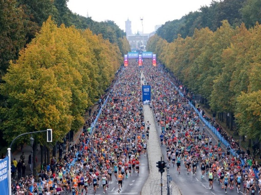 Maratona e Berlinit, Asefa rekord për femra, Kipçoge e fiton për herë të pestë