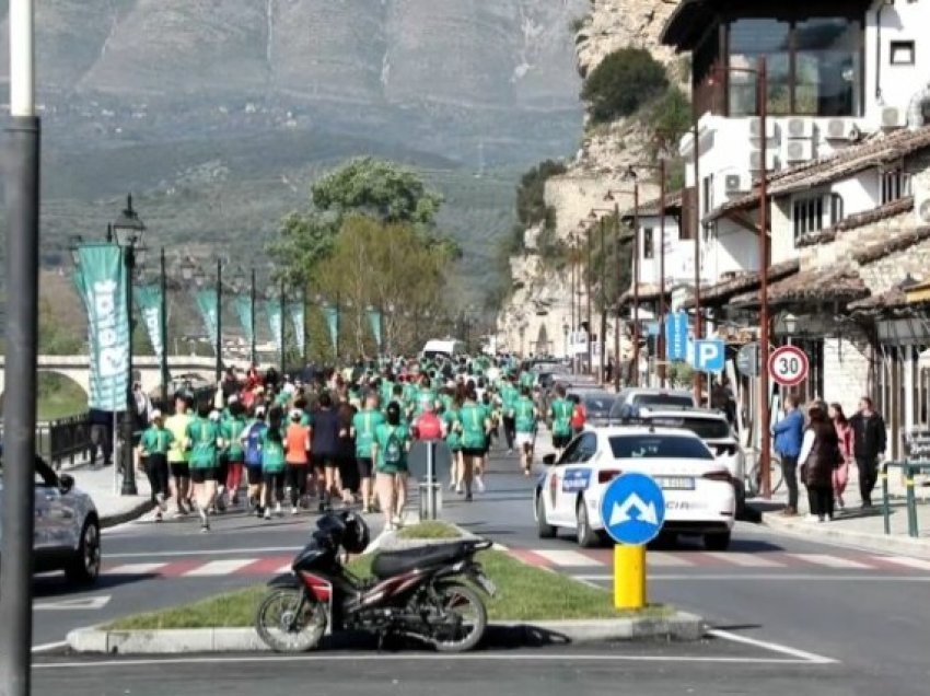 “Berat Green Half Marathon”, fituesit janë Luiza Gega dhe Nikola Bedini