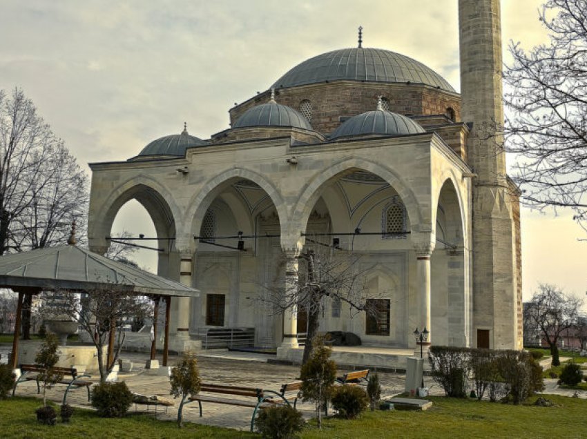 Shkup: Manifestimi qendror i Fitër Bajramit u mbajt në xhaminë “Mustafa Pasha”