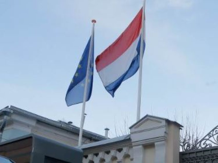 Ambasada holandeze në Teheran do të rihapet