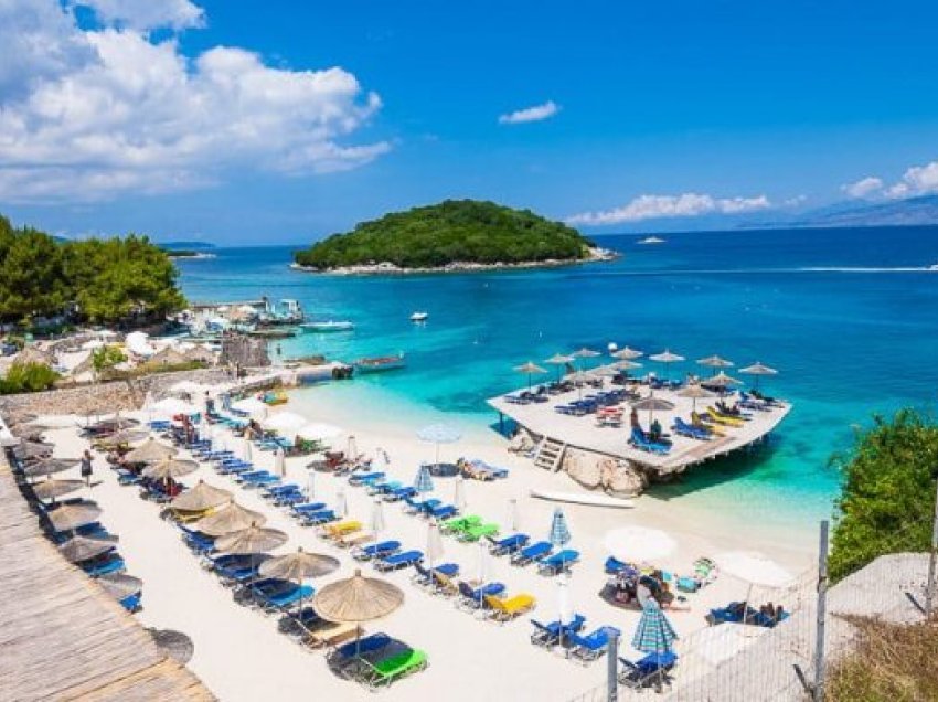 ​Le Figaro: Shqipëria-plazhet më të bukura të verës, nga Dhërmiu në Gjirin e Gramës