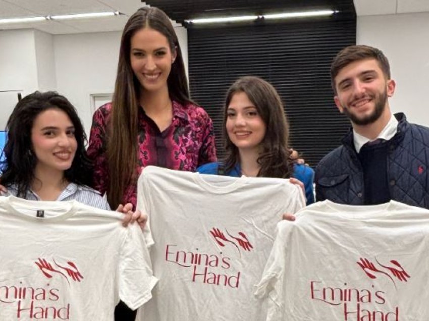 Klubi rinor i studentave “Rrënjët Shqiptare” u takua me ambasadoren e “Vullnetit të Mirë” Emina Çunmulaj në Nju Jork