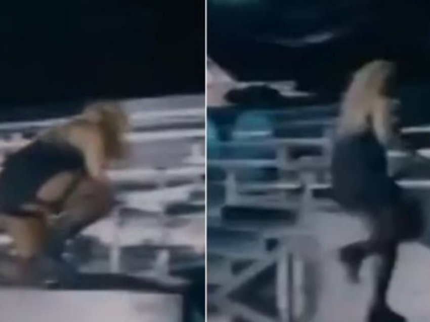 Incident gjatë performancës, pamjet kur këngëtarja shqiptare rrëzohet në mes të skenës