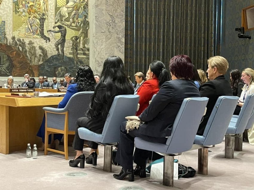 Vasfije Krasniqi me tri gra tjera nuk u lejuan të futeshin në takimin e KS të OKB-së, ky ishte reagimi i presidentes Osmani