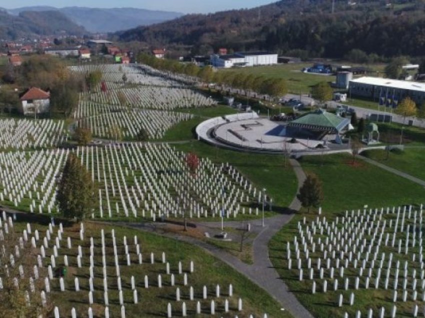 Masakra e Srebrenicës dhe masakrat në Kosovë janë akte gjenocidi!