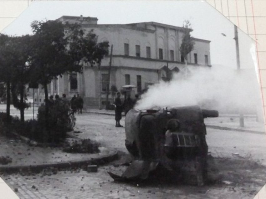 ​80 vjet nga masakra në Tiranë