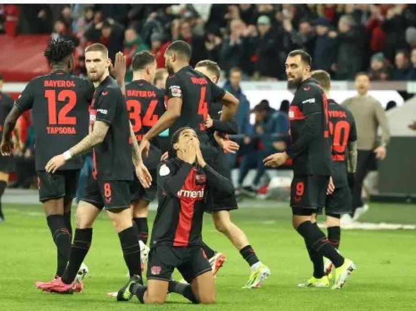 Shumë gola në Leverkusen, Xhaka me Bayer-in mezi kualifikohet në gjysmëfinale 
