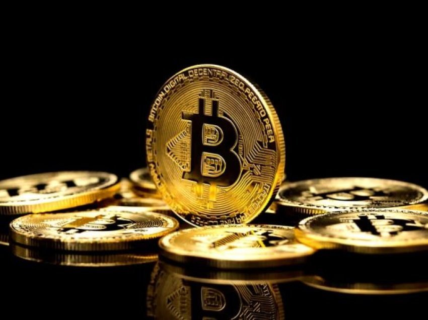 Po mendoni të investoni në kriptovaluta – sa shumë mund të rritet vlera e Bitcoin në vitin 2024?
