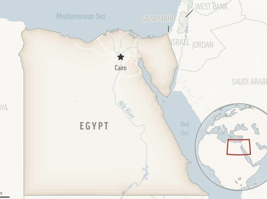 Një kamion përplaset me automjete pasagjerësh në Egjipt, 15 të vdekur
