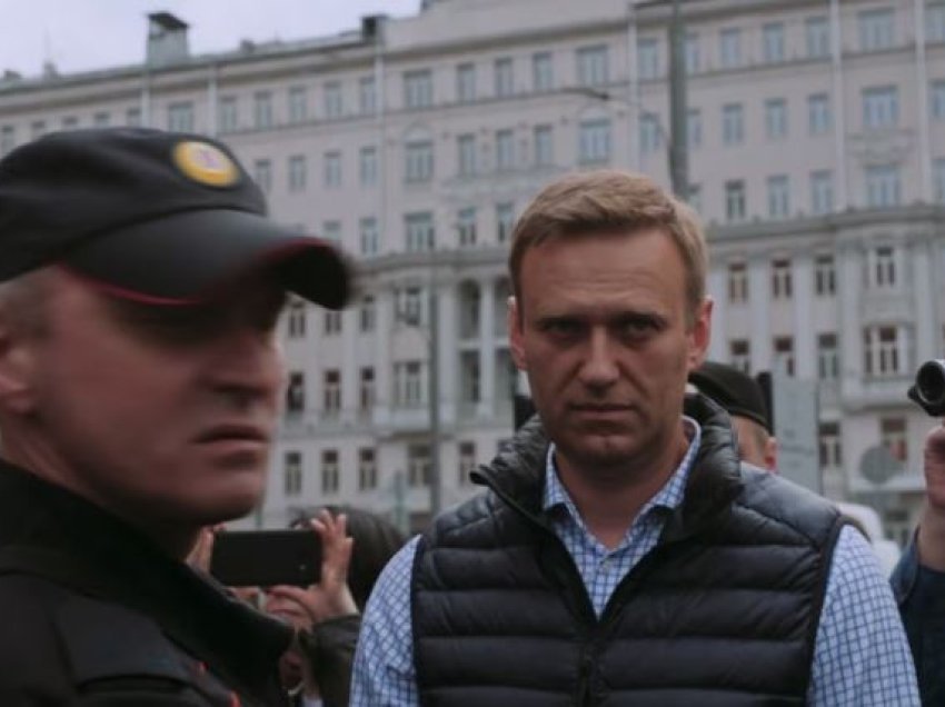 Familja e Navalnyt vazhdon të kërkojë trupin e kritikut të ndjerë të Kremlinit