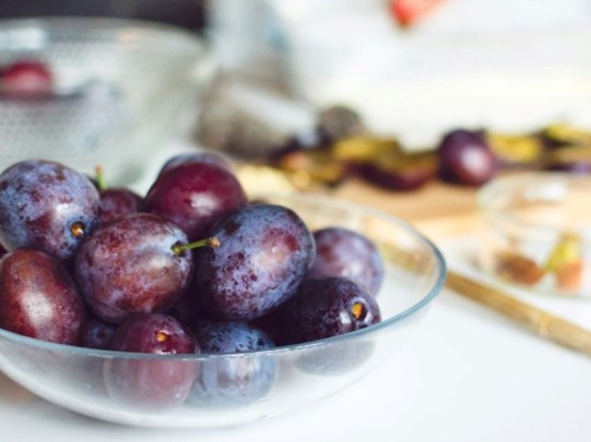 Mjeku zbulon se cilat lloje frutash ndihmojnë me problemet e kapsllëkut