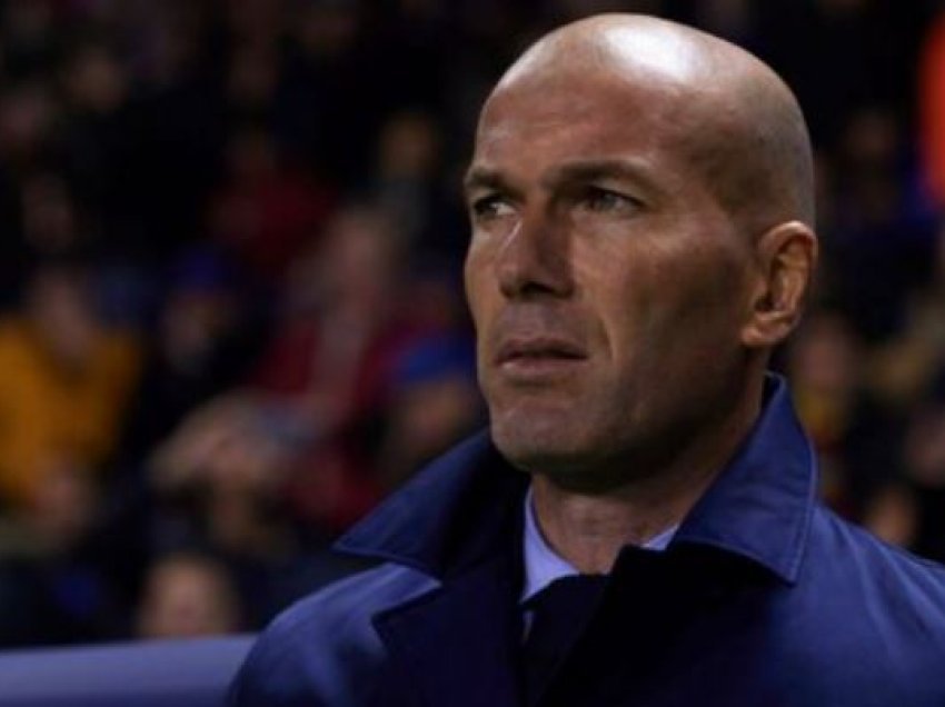 Franca mbyll derën për Zidanen