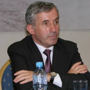 Prof.Enver Bytyçi