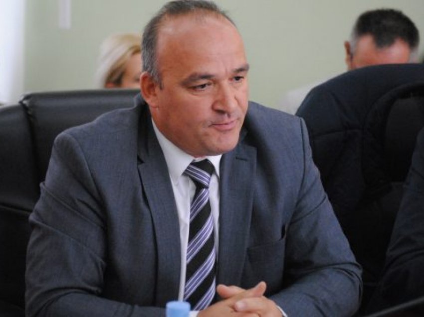 Kryetari i ri i Podujevës: Isa Mustafa është matufosur