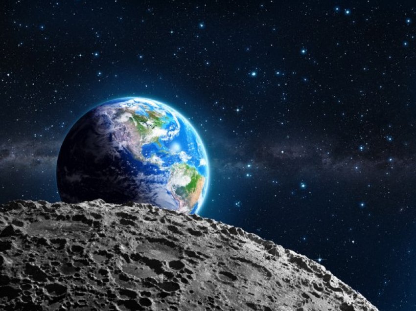 Anija kozmike kineze ka mbledhur mostra nga Hëna, po sillen të sigurta drejt Tokës