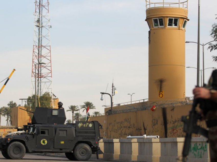 SHBA-ja tërheq një pjesë të stafit nga ambasada në Irak