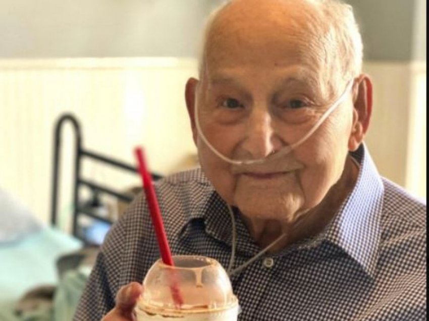 Pret të bëhet 104 vjeç, burri nga Alabama mposht COVID-19