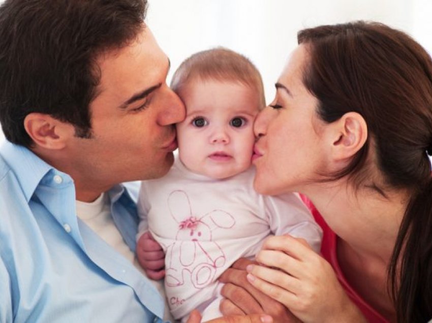 Gjashtë tiparet dhe karakteristikat që fëmija i trashëgon vetëm nga babai